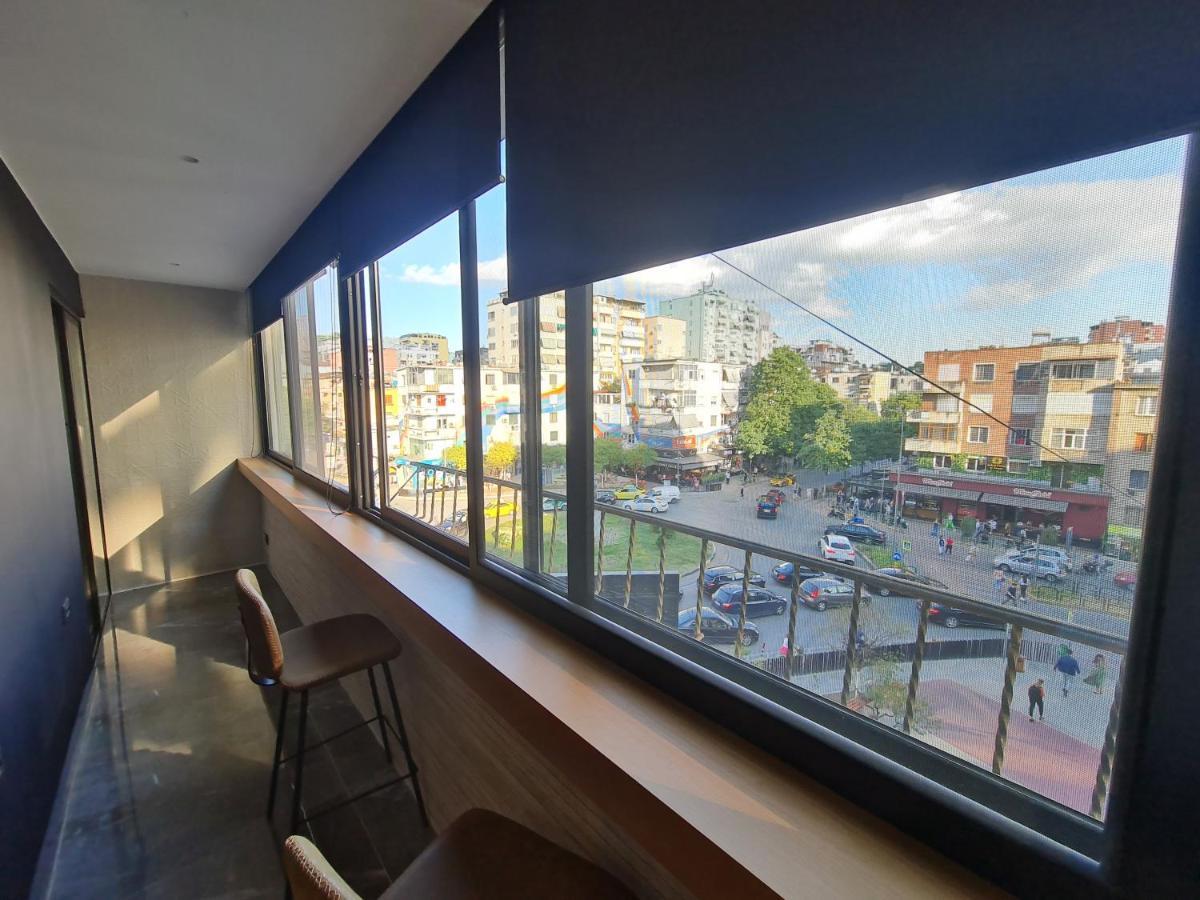 La Mirage & Apartment