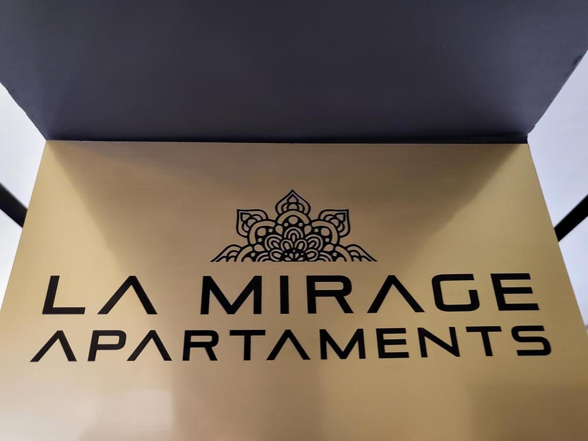 Apartment La Mirage & *