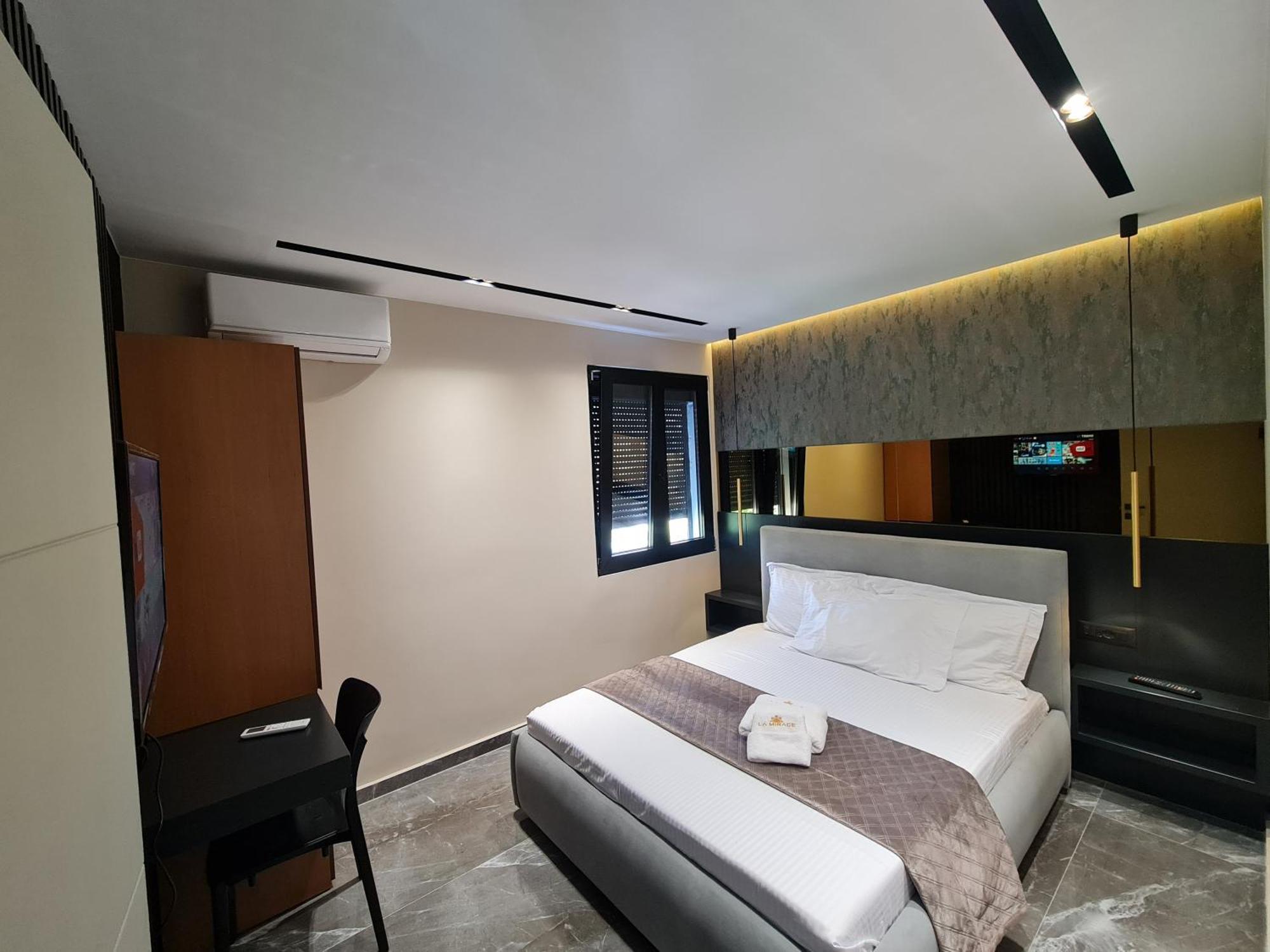 La Mirage & Apartment Tirana