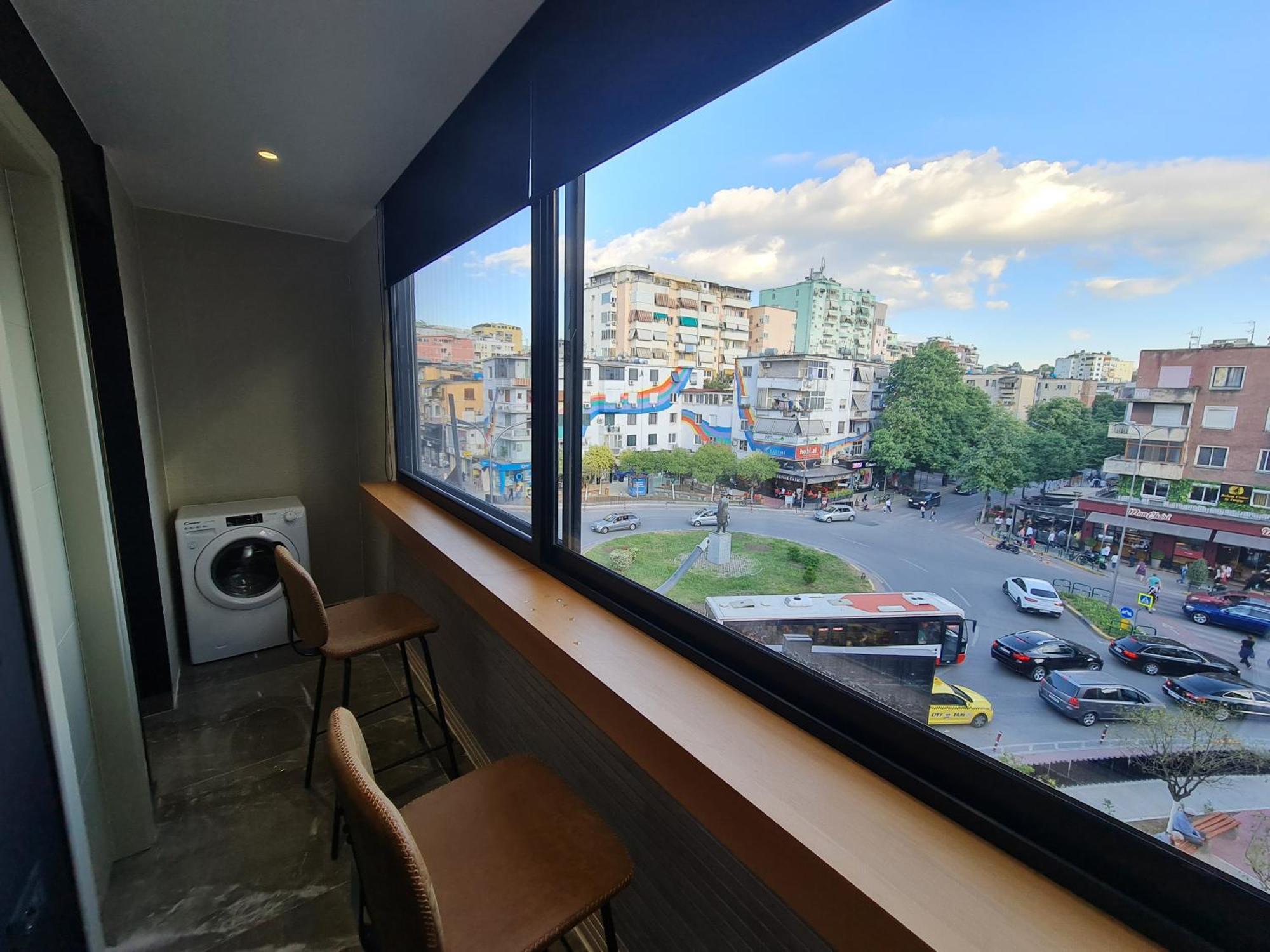 La Mirage & Apartment