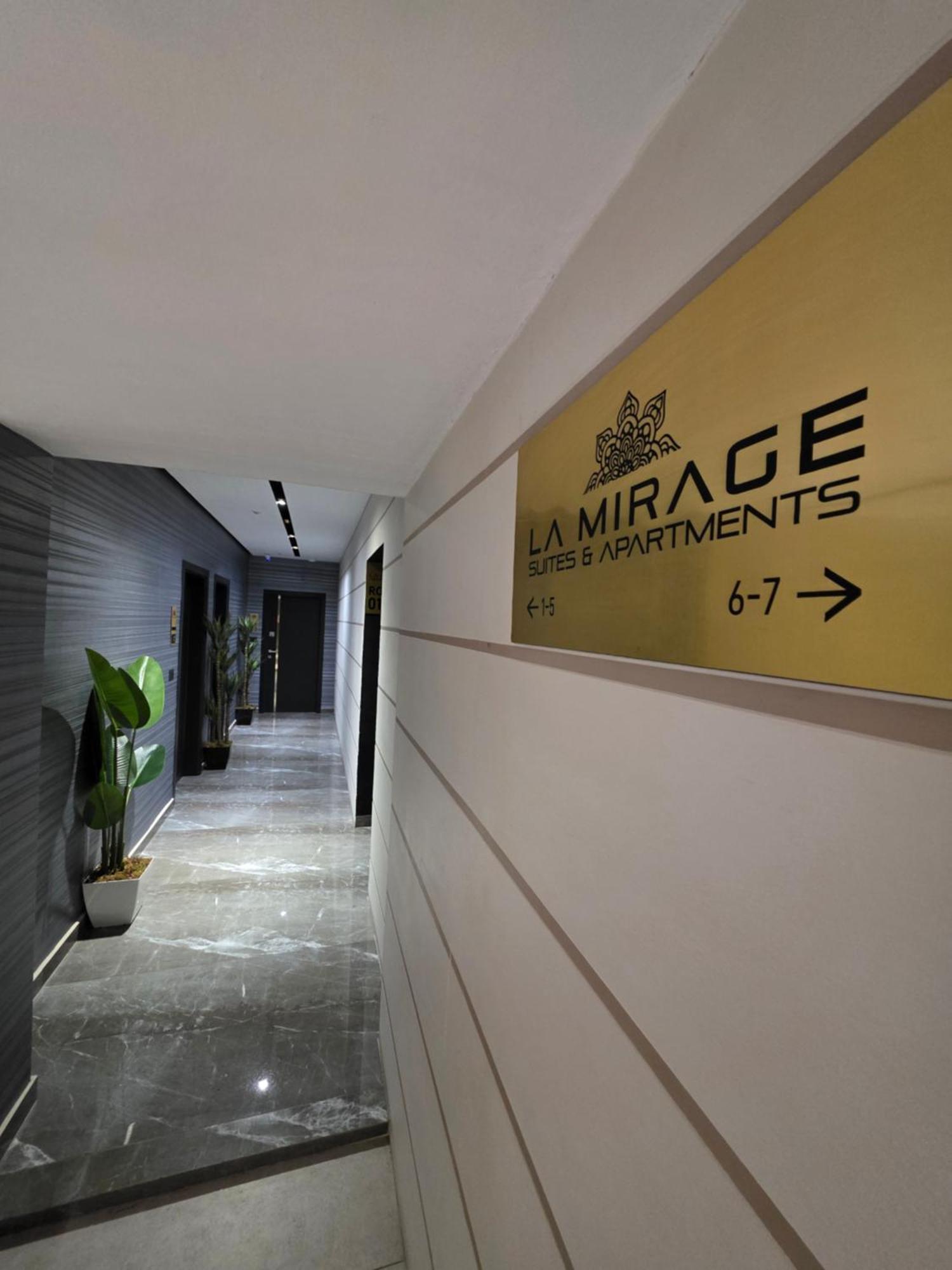 La Mirage & Apartment