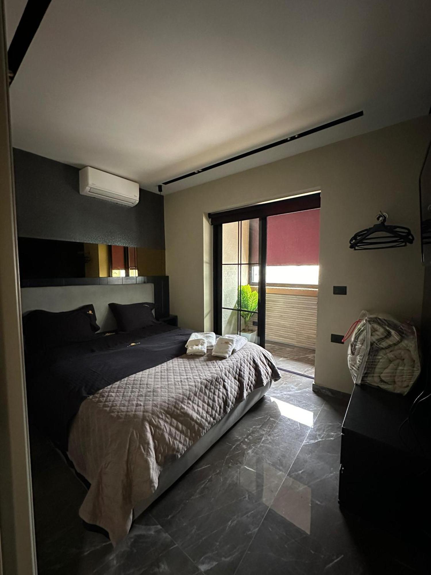 Apartment La Mirage &