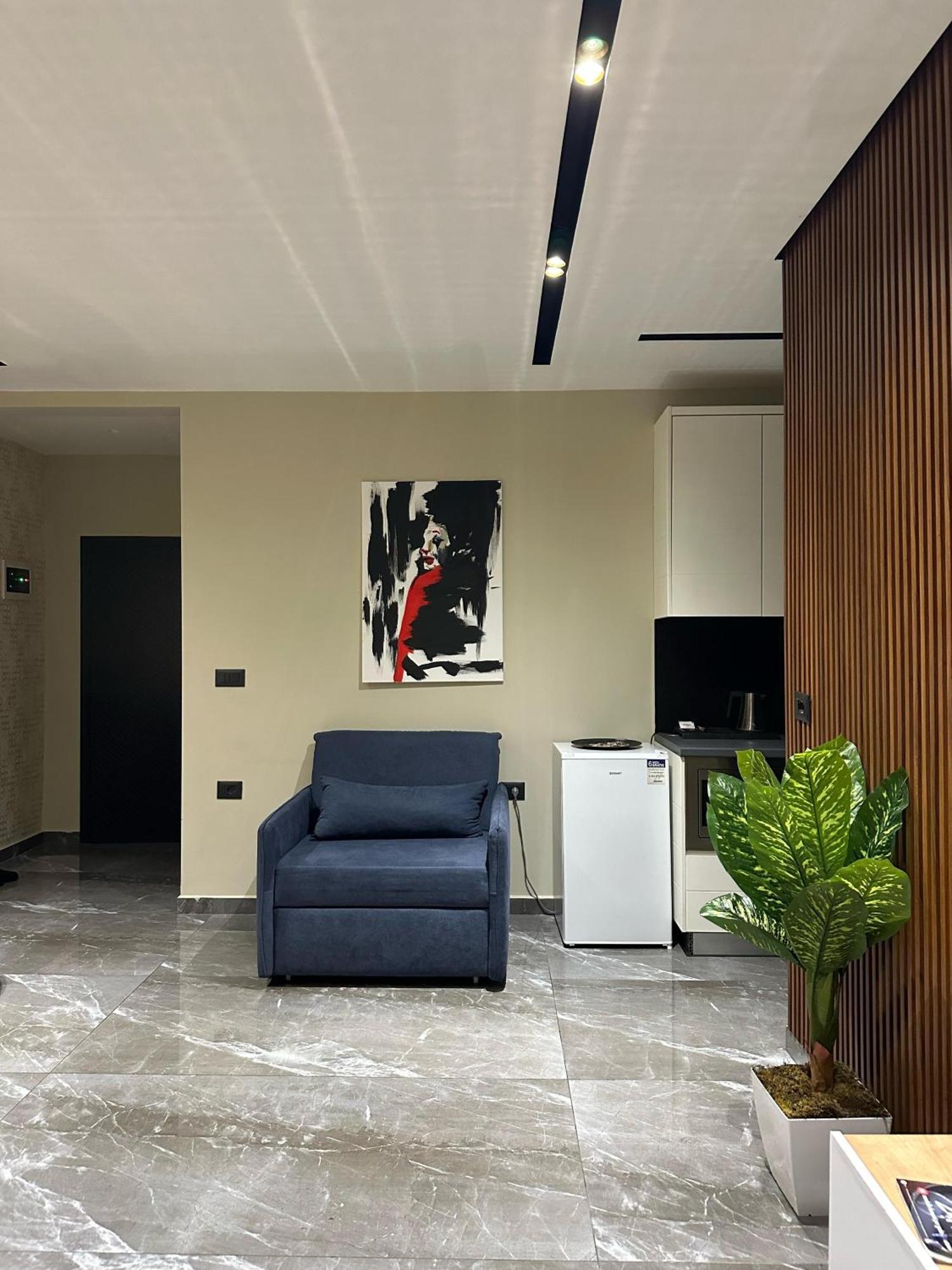 La Mirage & Apartment